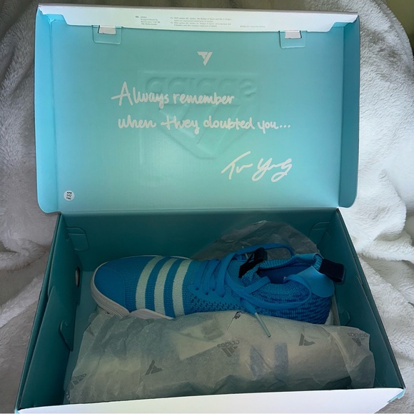 Adidas Trae Young 2 Ice Athletic Basketball Sneakers Sky Blue White UNC H06479 - Picture 6 of 15